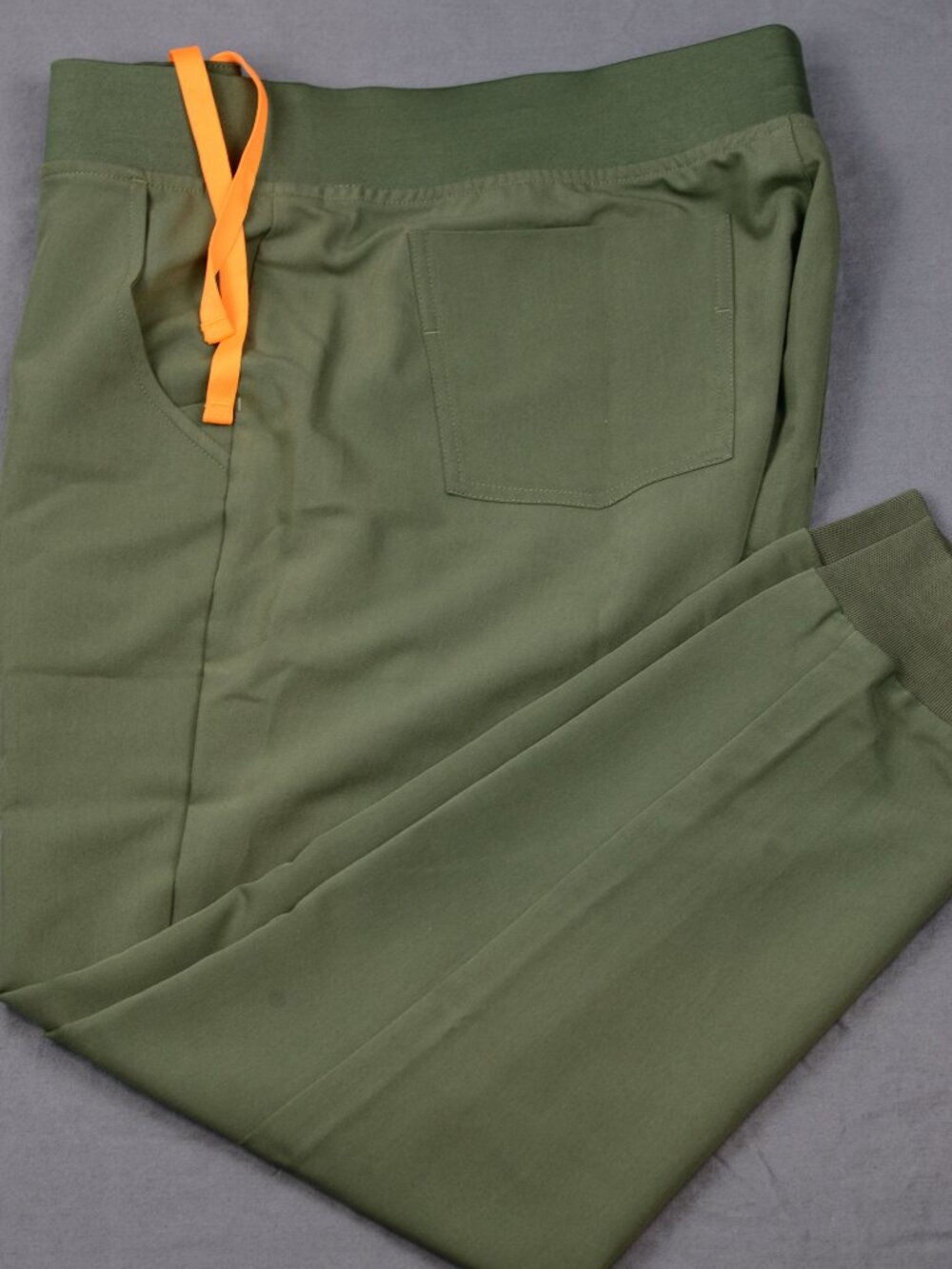 *RARE* FIGS Zamora Jogger Scrub Pants Moss Green Orange Drawstring NWT Size L